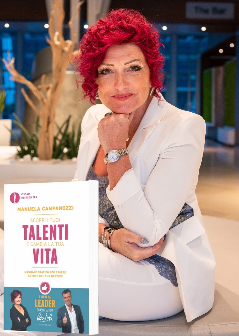 Manuela Campanozzi con il suo libro Scopri i tuoi talenti e cambia la tua vita